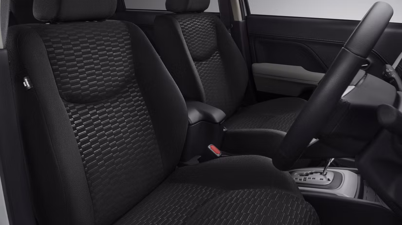 toyota-new-rush-seat